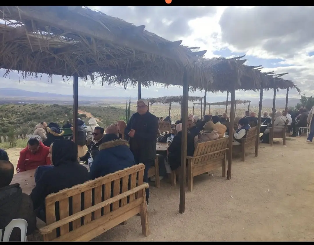 Déjeuner en plein air